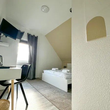 Magare & Restaurant Hotel *