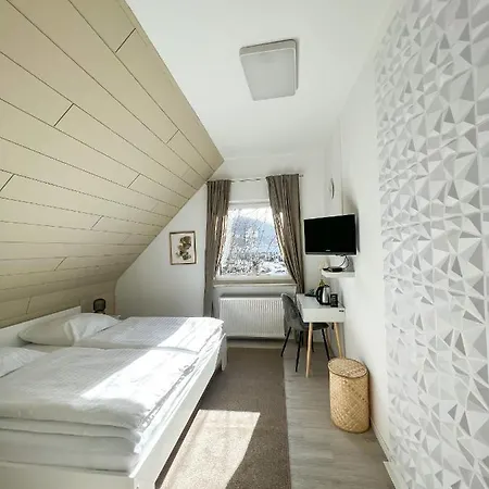 Magare & Restaurant Hotel *