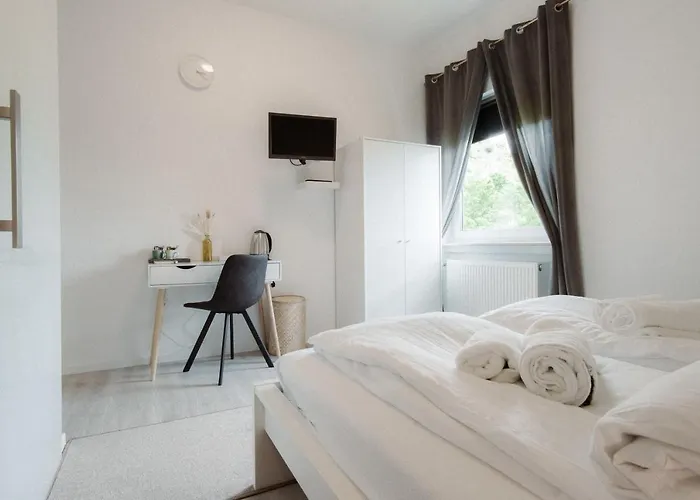 Magare & Restaurant Hotel *